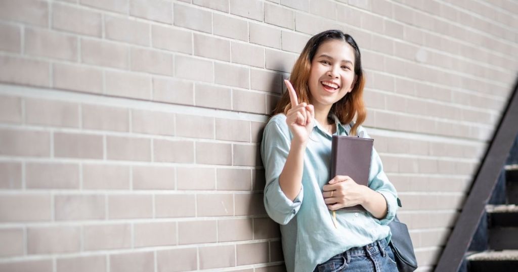幸せな女子大学生